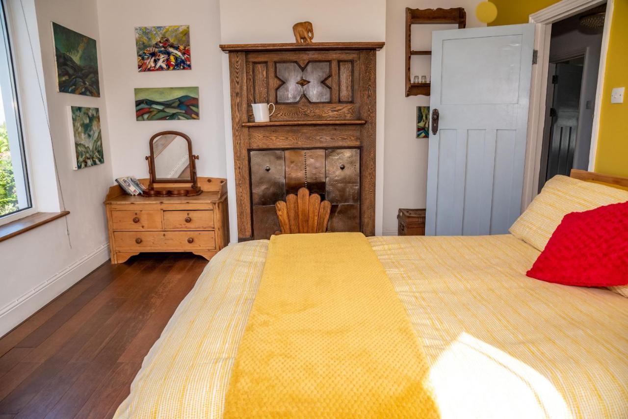 Finest Retreats - Western Watch - Sea Views, Pets Accepted, Sleeps 6 Lower Boscaswell Bagian luar foto