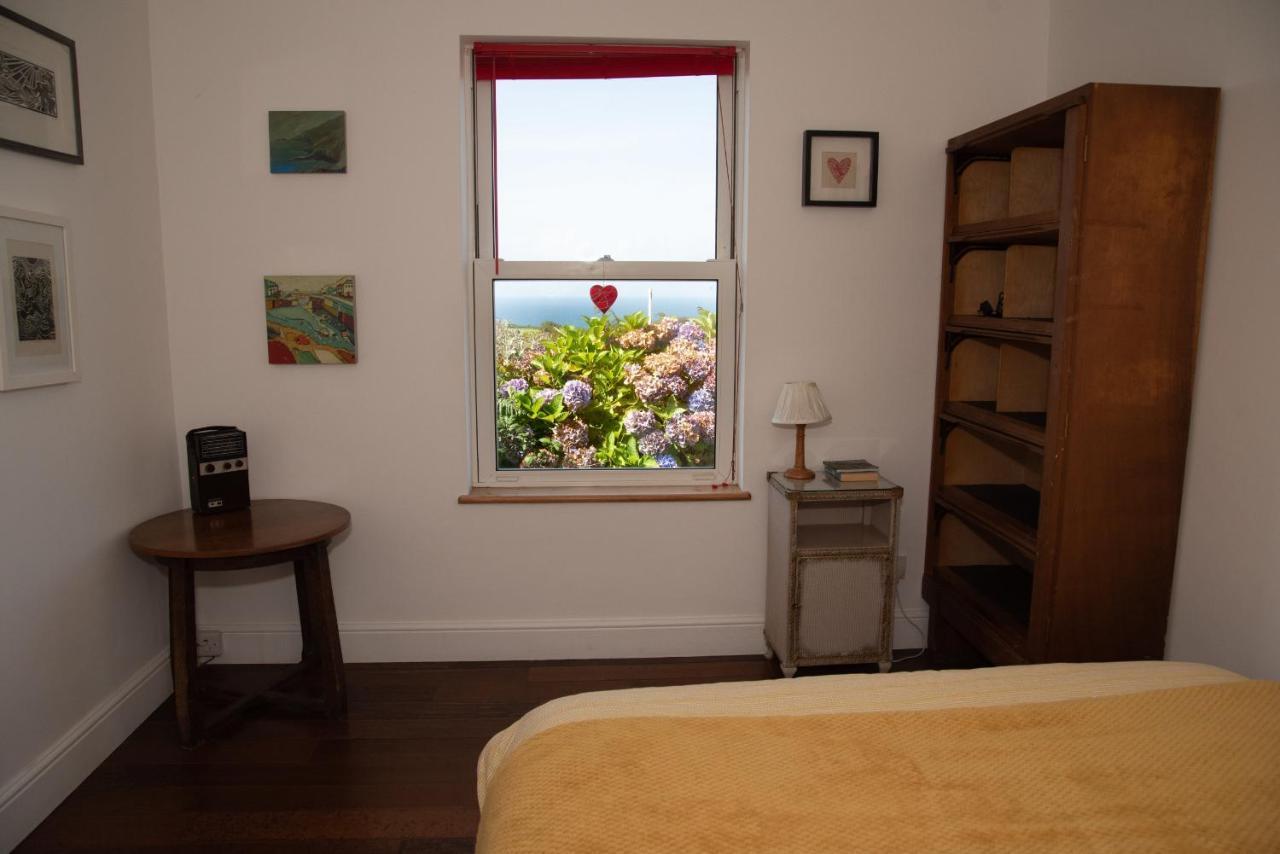 Finest Retreats - Western Watch - Sea Views, Pets Accepted, Sleeps 6 Lower Boscaswell Bagian luar foto