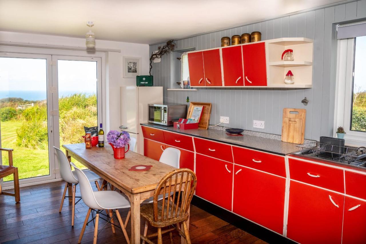 Finest Retreats - Western Watch - Sea Views, Pets Accepted, Sleeps 6 Lower Boscaswell Bagian luar foto